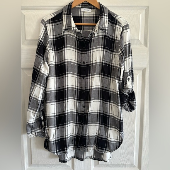 Calvin Klein Tops - Calvin Klein Top Women Black/White Plaid Button Down Long Sleeve Size: Large